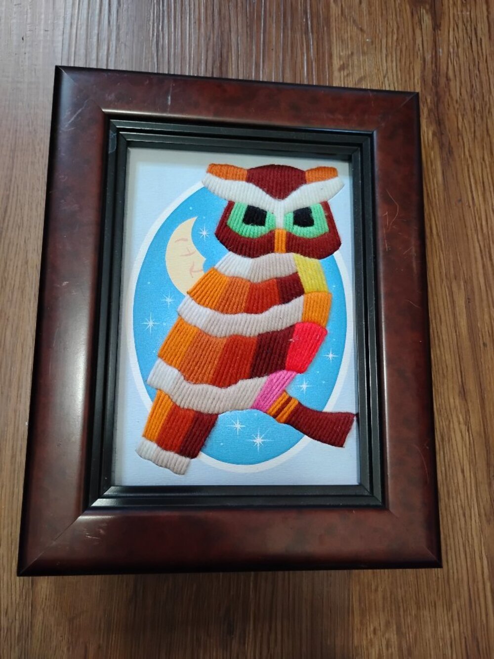 Vintage Crewel Yarn Embroidery Owl Art Burlwood Framed 9x7